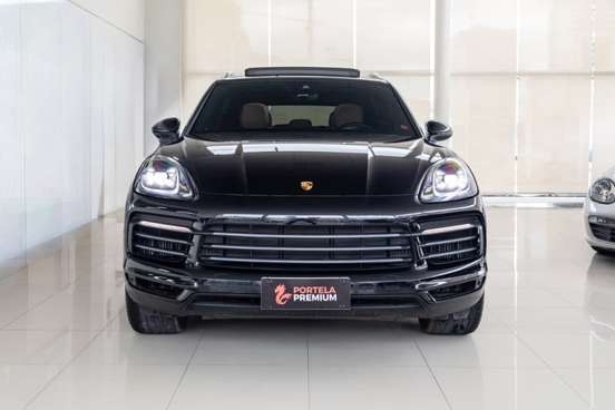 PORSCHE-CAYENNE-2019