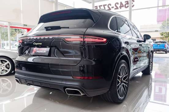 PORSCHE-CAYENNE-2019