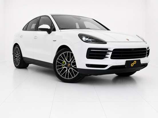 PORSCHE-CAYENNE-2023