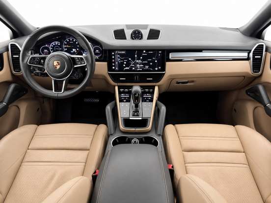 PORSCHE-CAYENNE-2023