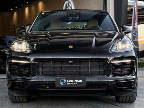 PORSCHE-CAYENNE-2022