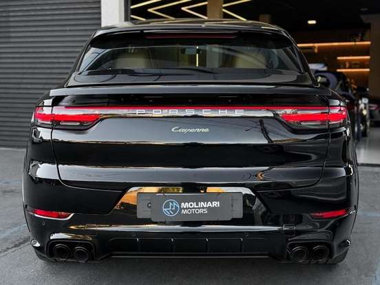 PORSCHE-CAYENNE-2022