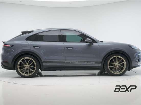 PORSCHE-CAYENNE-4.0 V8 GASOLINA TURBO GT COUPÉ AWD TIPTRONIC S PORSCHE-CAYENNE-2025