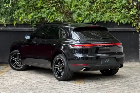 PORSCHE-MACAN-2020