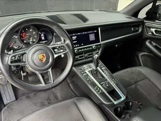PORSCHE-MACAN-2.0 16V GASOLINA 4P AUTOMÁTICO PORSCHE-MACAN-2020