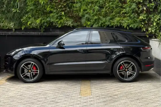 PORSCHE-MACAN-2020