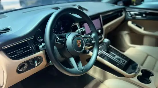PORSCHE-MACAN-2024