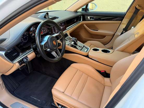 PORSCHE-PANAMERA-2019