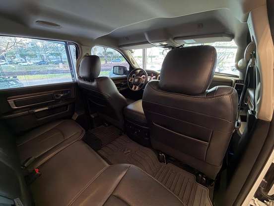 RAM-CLASSIC-5.7 V8 GASOLINA LARAMIE NIGHT EDITION CD 4X4 AUTOMÁTICO RAM-CLASSIC-2022