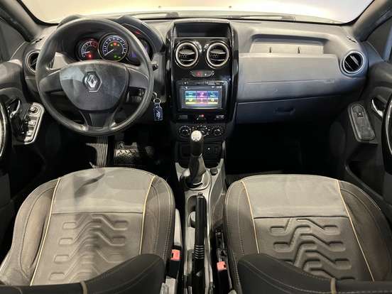 RENAULT-DUSTER-2017