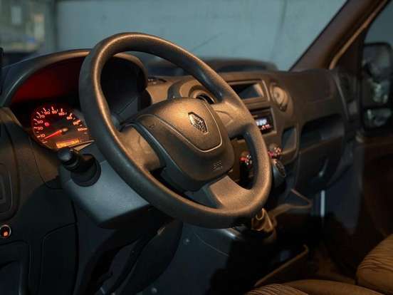 RENAULT-MASTER-2019