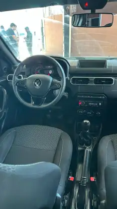RENAULT-OROCH-2023