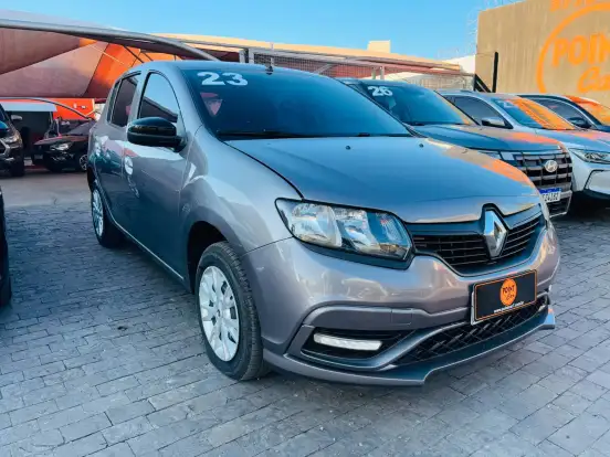 RENAULT-SANDERO-2022