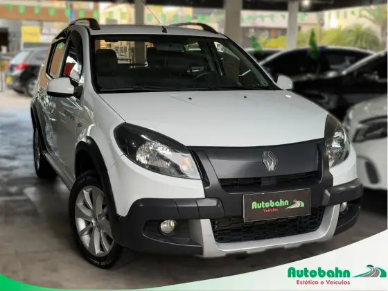 RENAULT SANDERO 1.6 STEPWAY 16V FLEX 4P AUTOMÁTICO