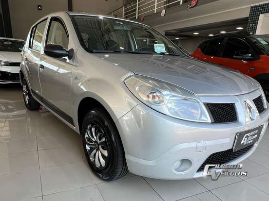RENAULT-SANDERO-2008