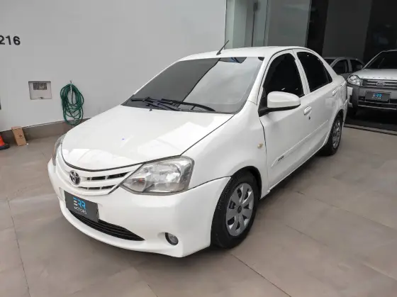 TOYOTA ETIOS 1.5 X SEDAN 16V FLEX 4P MANUAL TOYOTA ETIOS 1.5 X SEDAN 16V FLEX 4P MANUAL