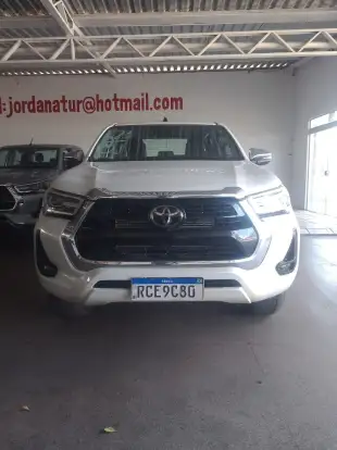 TOYOTA-HILUX-2.8 D-4D TURBO DIESEL CD SRX 4X4 AUTOMÁTICO TOYOTA-HILUX-2021
