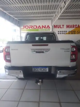 TOYOTA-HILUX-2.8 D-4D TURBO DIESEL CD SRX 4X4 AUTOMÁTICO TOYOTA-HILUX-2021