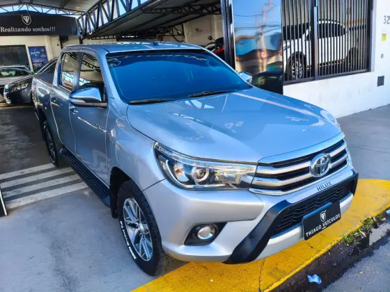 TOYOTA HILUX 2.8 SRX 4X4 CD 16V DIESEL 4P AUTOMÁTICO