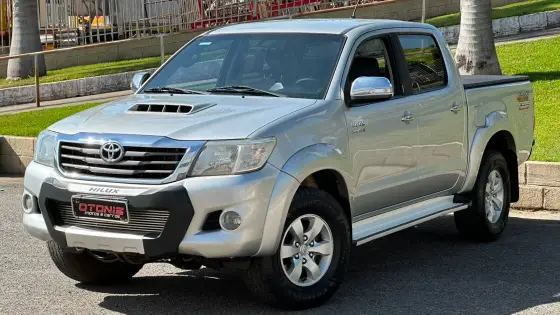 TOYOTA HILUX 3.0 SRV 4X4 CD 16V TURBO INTERCOOLER DIESEL 4P AUTOMÁTICO TOYOTA HILUX 3.0 SRV 4X4 CD 16V TURBO INTERCOOLER DIESEL 4P AUTOMÁTICO