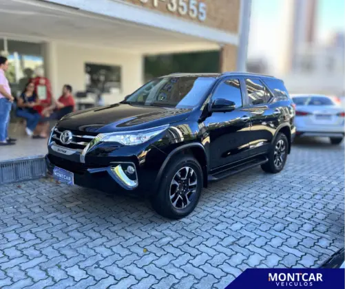 TOYOTA HILUX SW4 2.7 SRV 7 LUGARES 4X2 16V FLEX 4P AUTOMÁTICO TOYOTA HILUX SW4 2.7 SRV 7 LUGARES 4X2 16V FLEX 4P AUTOMÁTICO