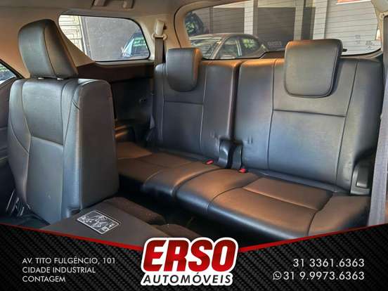 TOYOTA-HILUX SW4-2022