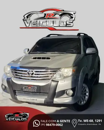 TOYOTA HILUX SW4 3.0 SRV 4X4 7 LUGARES 16V TURBO INTERCOOLER DIESEL 4P AUTOMÁTICO