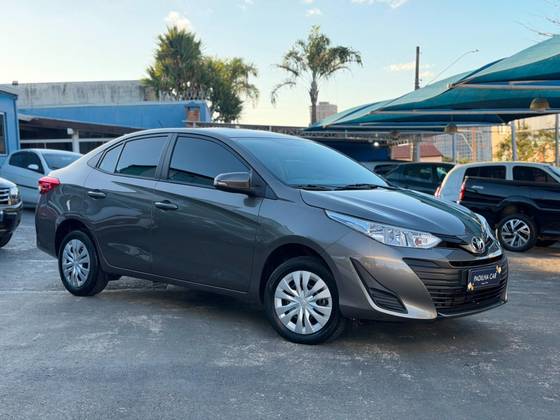 TOYOTA YARIS 1.5 16V FLEX SEDAN XL LIVE MULTIDRIVE