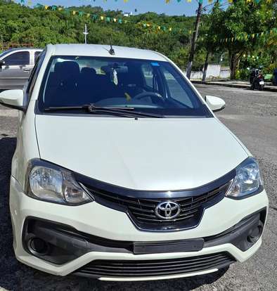 TOYOTA-ETIOS-2018
