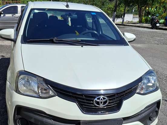 TOYOTA-ETIOS-1.5 X PLUS SEDAN 16V FLEX 4P MANUAL TOYOTA-ETIOS-2018