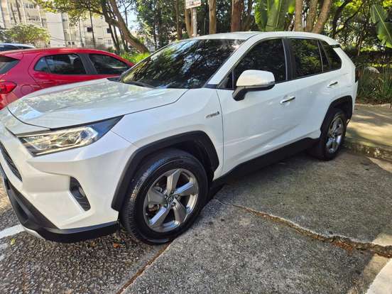 TOYOTA-RAV4-2019