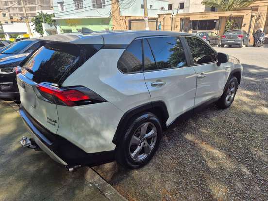 TOYOTA-RAV4-2019