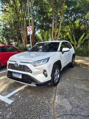 TOYOTA-RAV4-2019