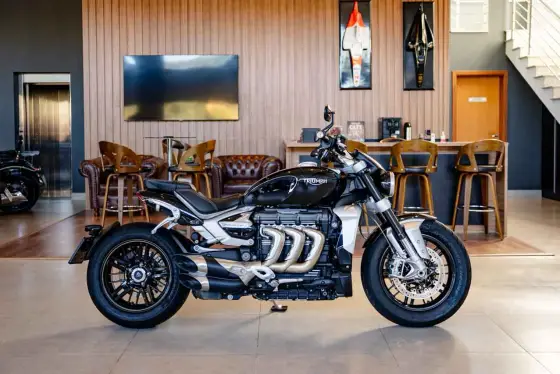 TRIUMPH ROCKET III R TRIUMPH ROCKET III R