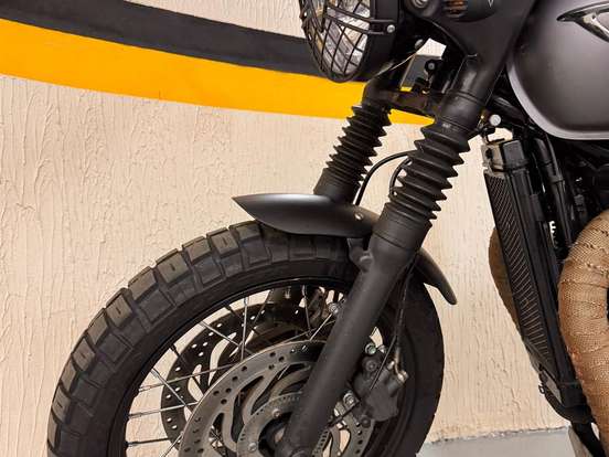 TRIUMPH-BONNEVILLE T120 BLACK 1200 TRIUMPH-BONNEVILLE T120 BLACK 1200-2017