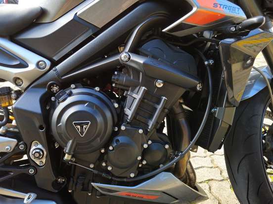 TRIUMPH-STREET TRIPLE 765 RS TRIUMPH-STREET TRIPLE 765 RS-2023
