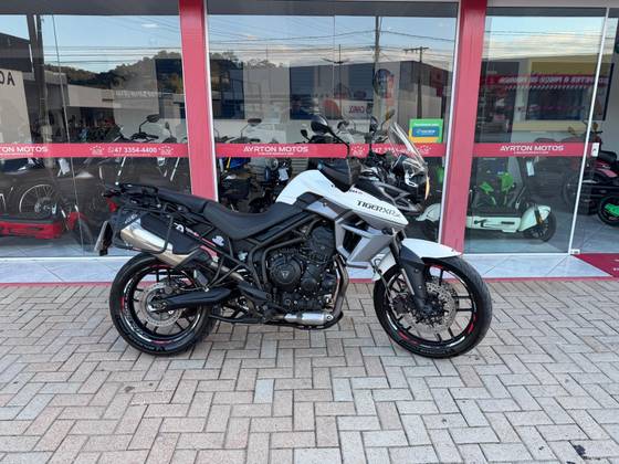 TRIUMPH TIGER 800 XRX 