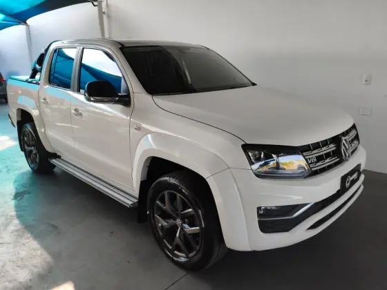 VOLKSWAGEN AMAROK 3.0 V6 TDI DIESEL HIGHLINE CD 4MOTION AUTOMÁTICO VOLKSWAGEN AMAROK 3.0 V6 TDI DIESEL HIGHLINE CD 4MOTION AUTOMÁTICO