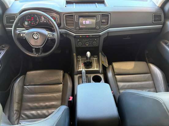 VOLKSWAGEN-AMAROK-2018
