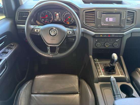 VOLKSWAGEN-AMAROK-2018