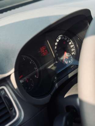 VOLKSWAGEN-FOX-2013