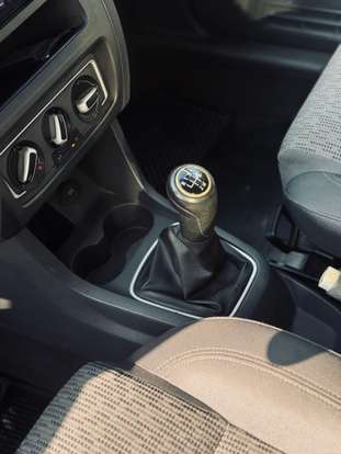 VOLKSWAGEN-FOX-2013