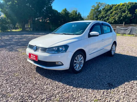 VOLKSWAGEN GOL 1.6 MI HIGHLINE 8V FLEX 4P MANUAL VOLKSWAGEN GOL 1.6 MI HIGHLINE 8V FLEX 4P MANUAL