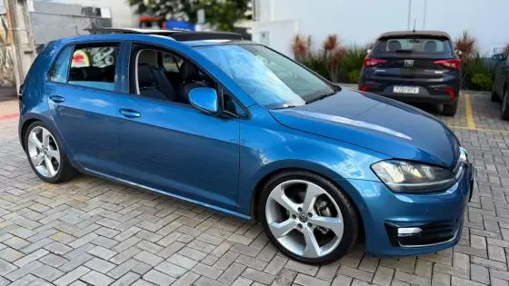 VOLKSWAGEN GOLF 2.0 MI 8V FLEX 4P TIPTRONIC