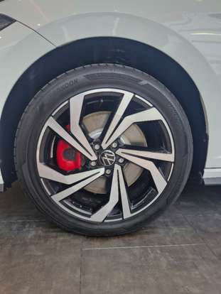 VOLKSWAGEN-JETTA-2026