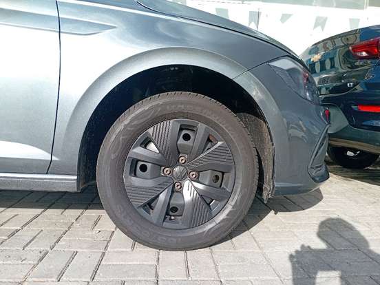 VOLKSWAGEN-POLO-2025