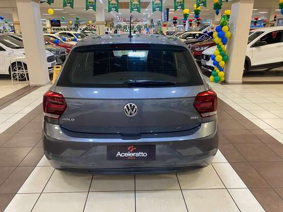VOLKSWAGEN-POLO-2021