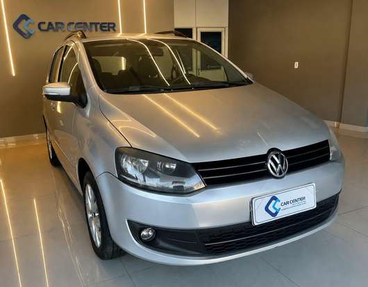 VOLKSWAGEN-SPACEFOX-2012