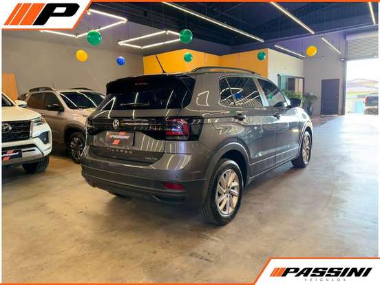 VOLKSWAGEN-T-CROSS-1.0 200 TSI TOTAL FLEX AUTOMÁTICO VOLKSWAGEN-T-CROSS-2020