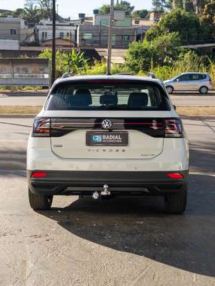 VOLKSWAGEN-T-CROSS-2021